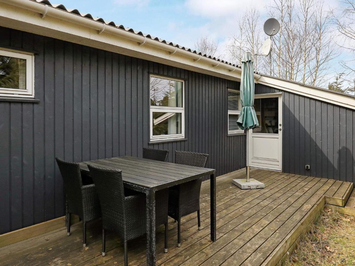 Three-Bedroom Holiday Home In Vaeggerlose 6 Bøtø By Exterior foto