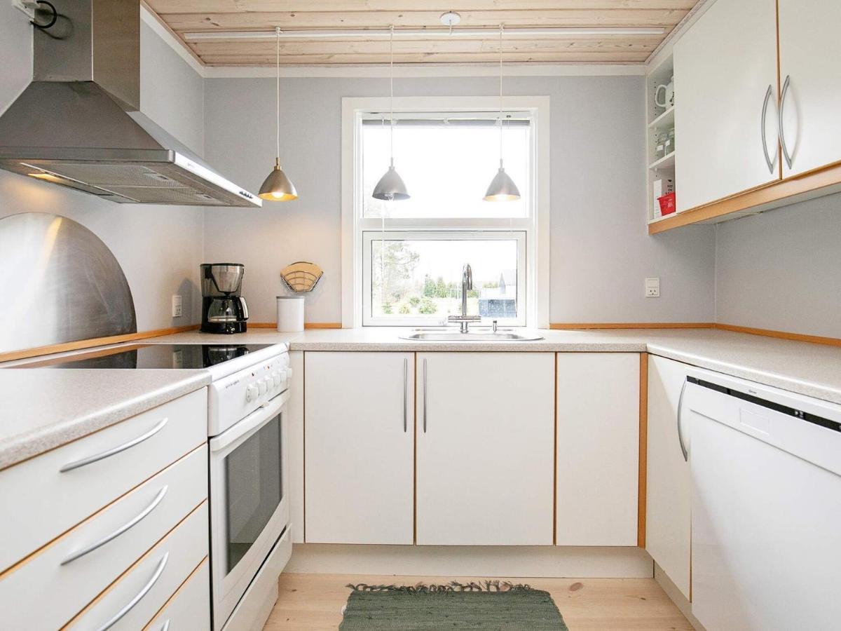 Three-Bedroom Holiday Home In Vaeggerlose 6 Bøtø By Exterior foto